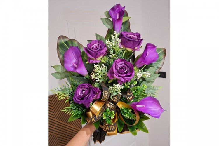 Bukiet pogrzebowy - Kalla Róża x 8