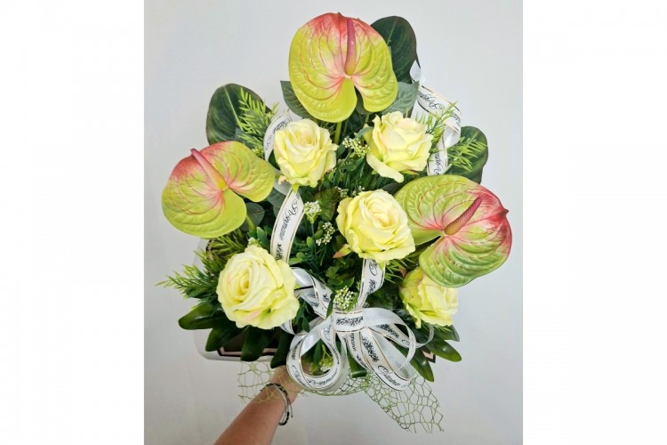 Bukiet pogrzebowy - Anturium róża x 8